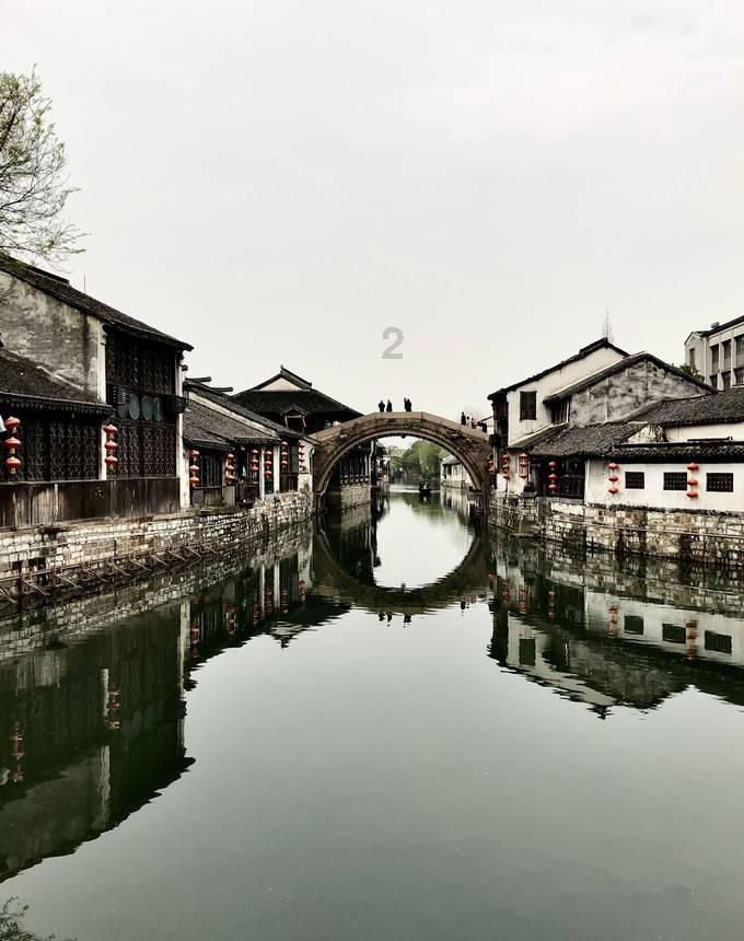 哈尔滨冰雪大世界实力“宠粉”两天雕出“冰马俑”为游客圆梦